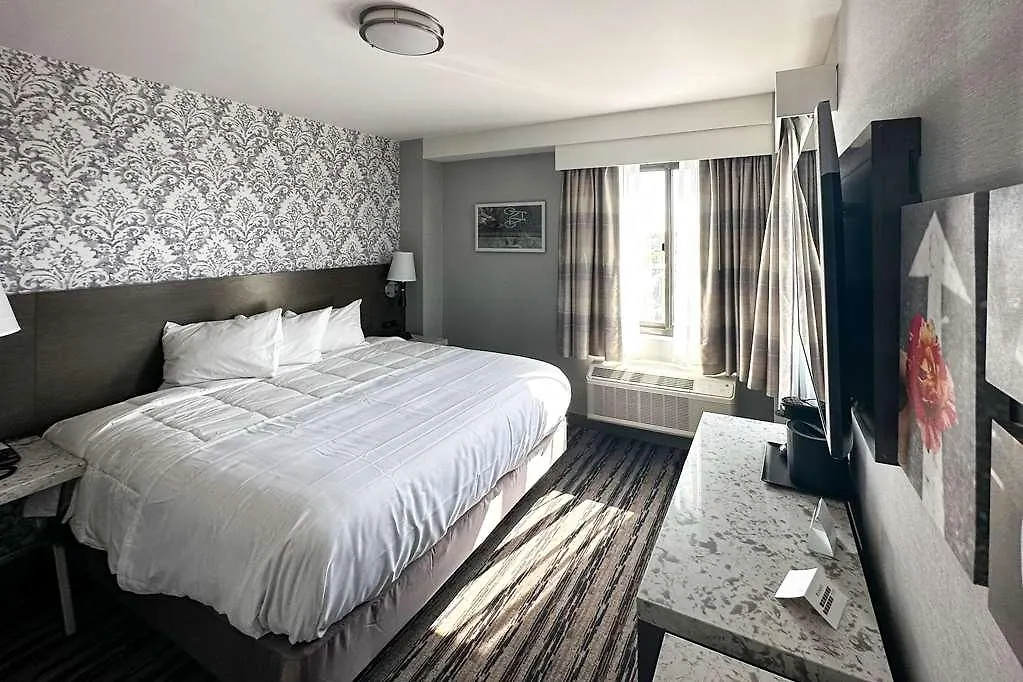 The Essence Hotel At Jfk New York