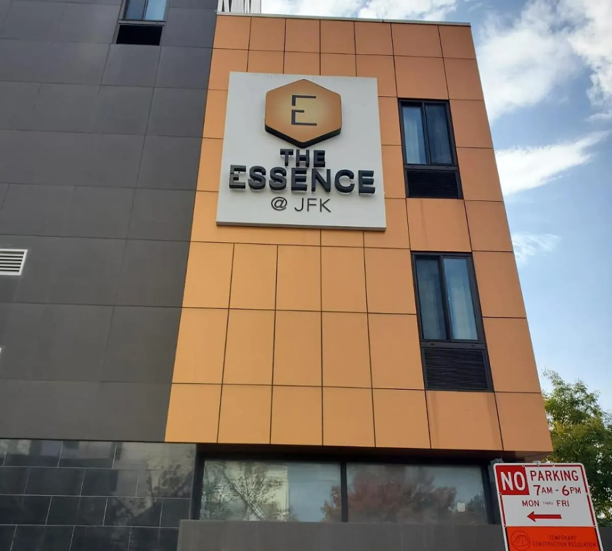 The Essence Hotel At Jfk New York