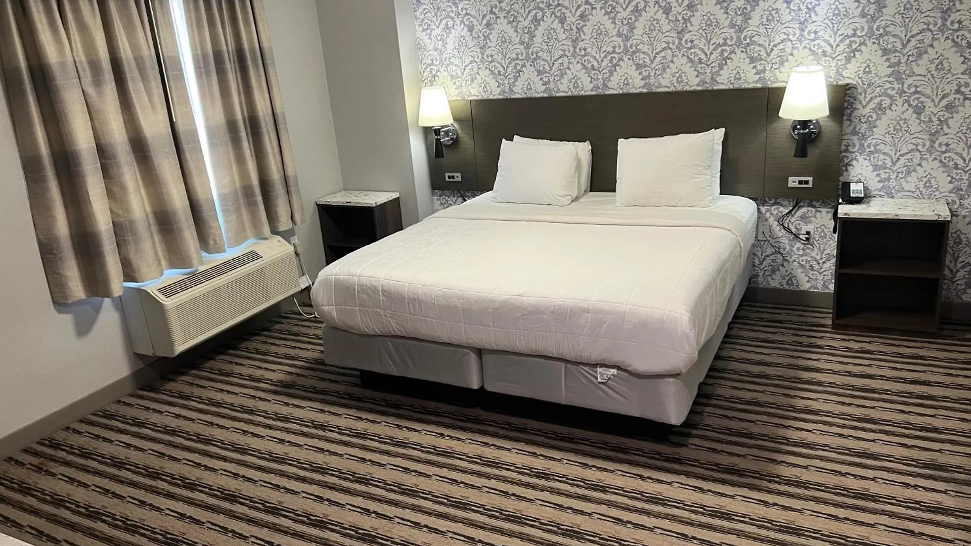 The Essence Hotel At Jfk New York United States
