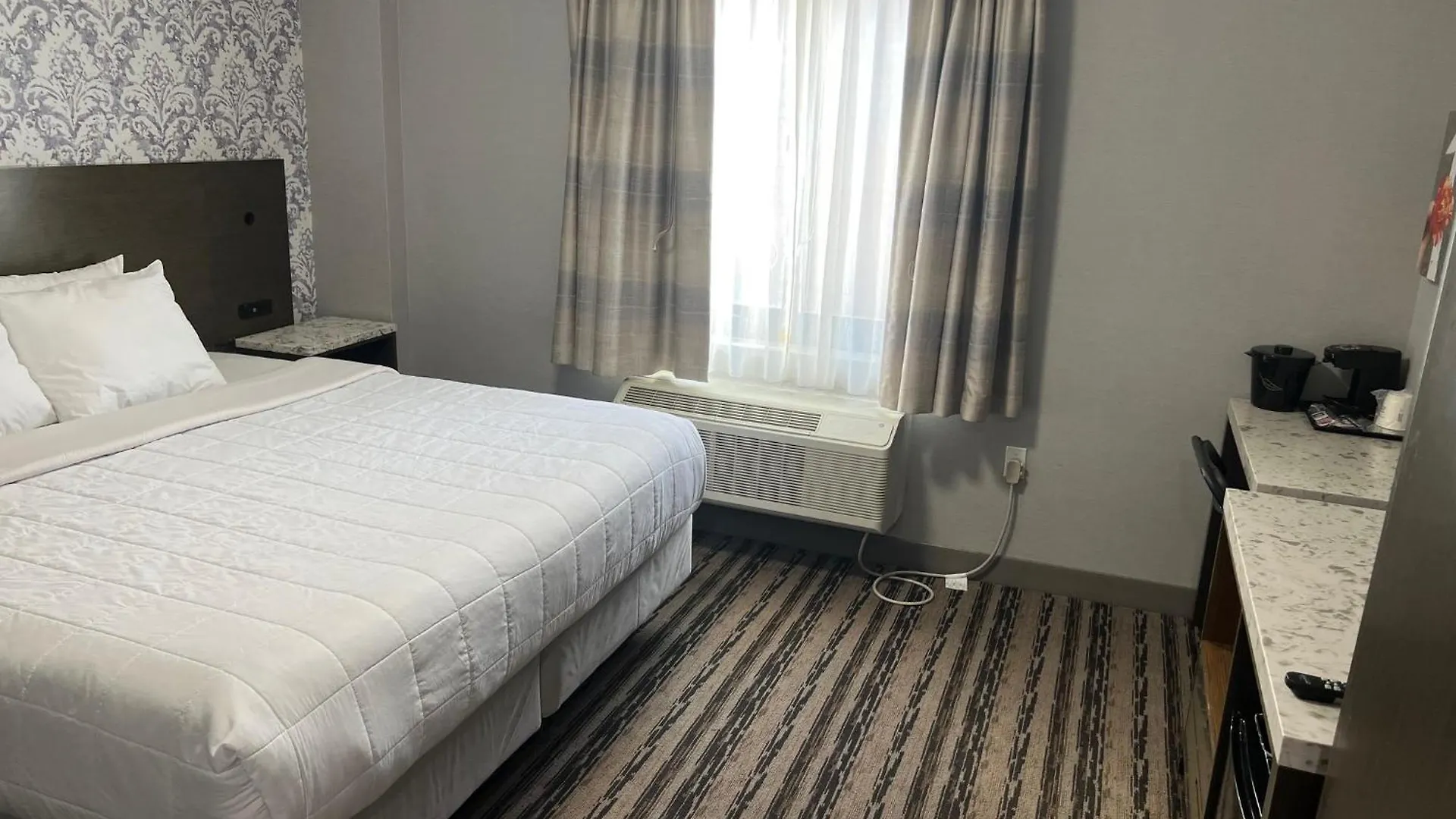 The Essence Hotel At Jfk New York